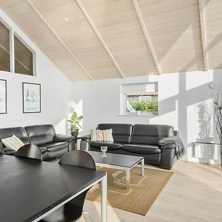 M226-vaeggerlose-marielyst-strandpark-253 Bøtø By