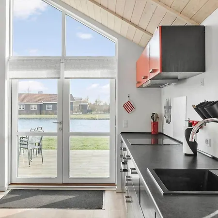 M226-vaeggerlose-marielyst-strandpark-253 *